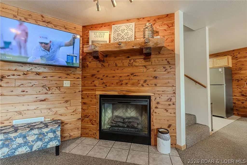 Quiet 4BR Cabin - LAKE VIEW - Dock & Fire Pit