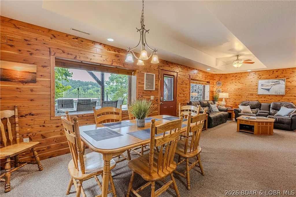 Quiet 4BR Cabin - LAKE VIEW - Dock & Fire Pit