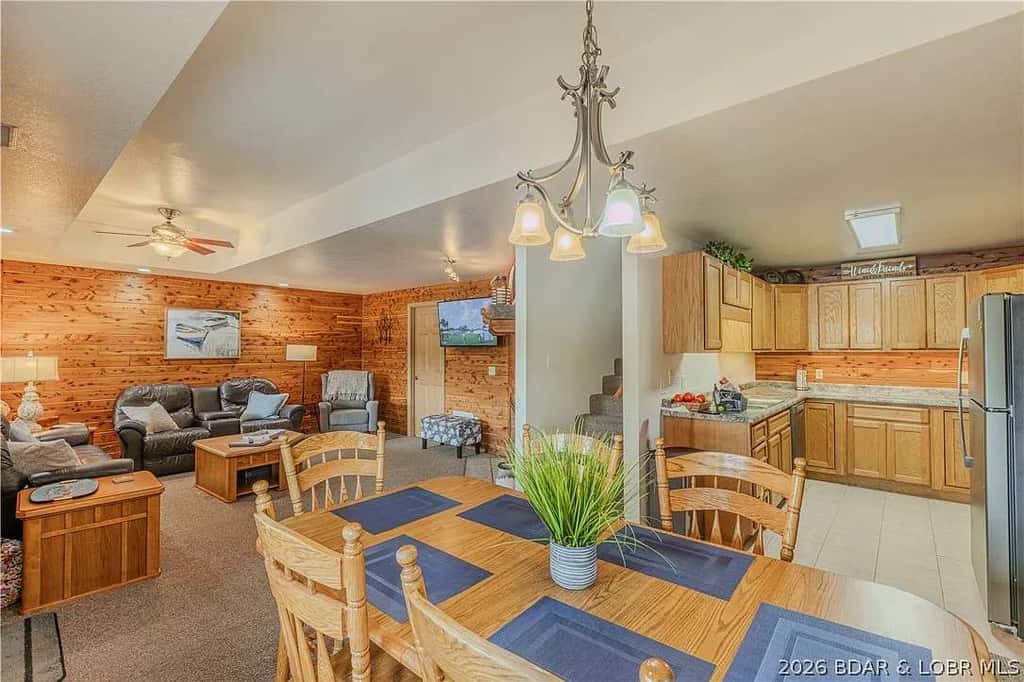 Quiet 4BR Cabin - LAKE VIEW - Dock & Fire Pit