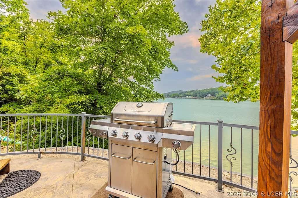 Quiet 4BR Cabin - LAKE VIEW - Dock & Fire Pit