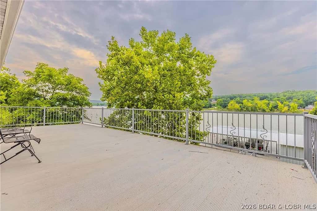 Quiet 4BR Cabin - LAKE VIEW - Dock & Fire Pit