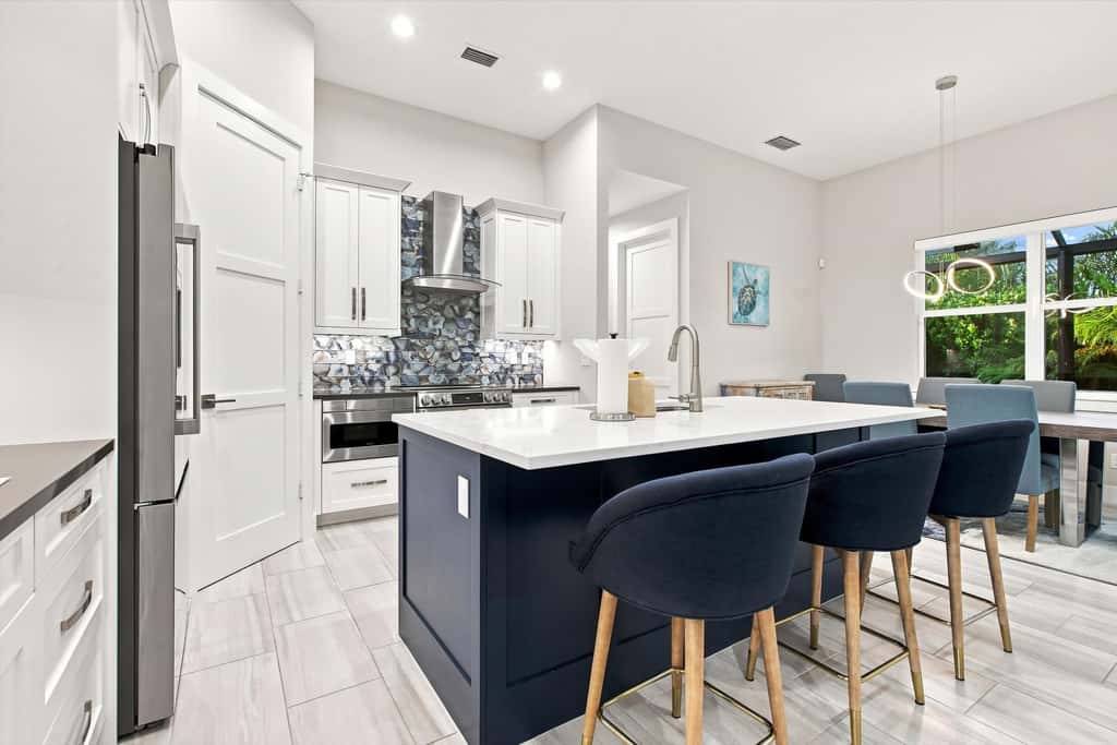 Spacious home with private heated pool & lanai