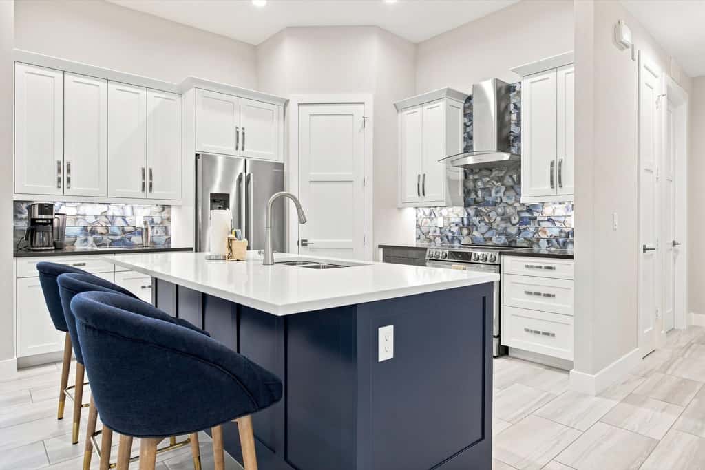 Spacious home with private heated pool & lanai