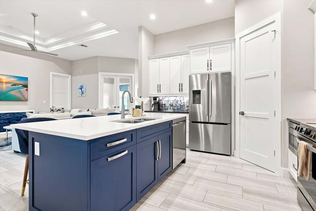 Spacious home with private heated pool & lanai