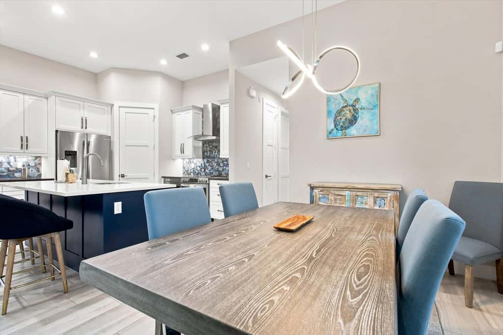 Spacious home with private heated pool & lanai