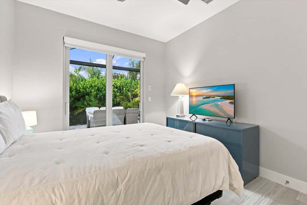 Spacious home with private heated pool & lanai
