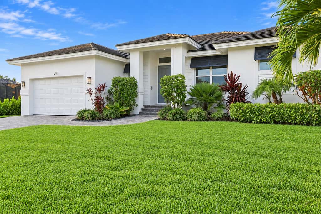 Spacious home with private heated pool & lanai