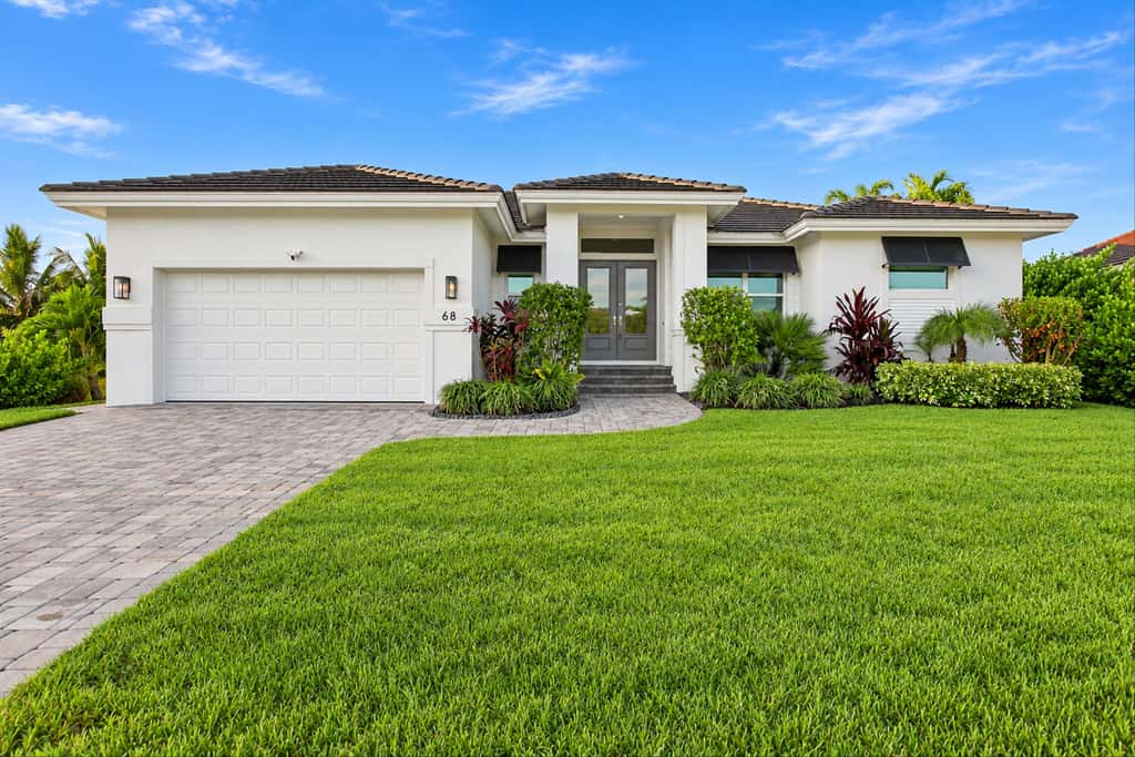 Spacious home with private heated pool & lanai