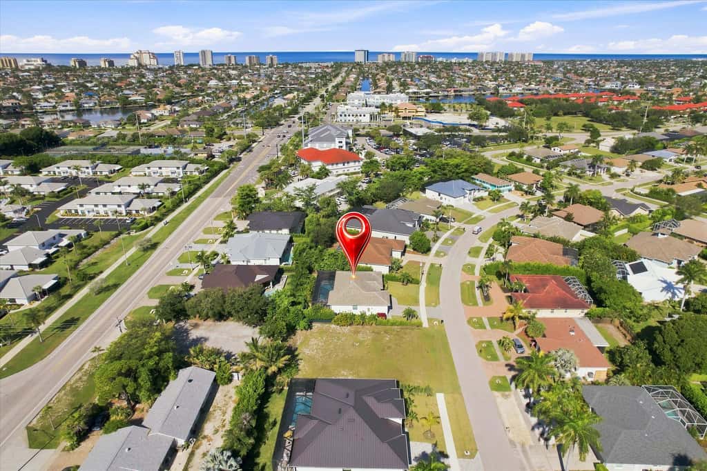 Spacious home with private heated pool & lanai