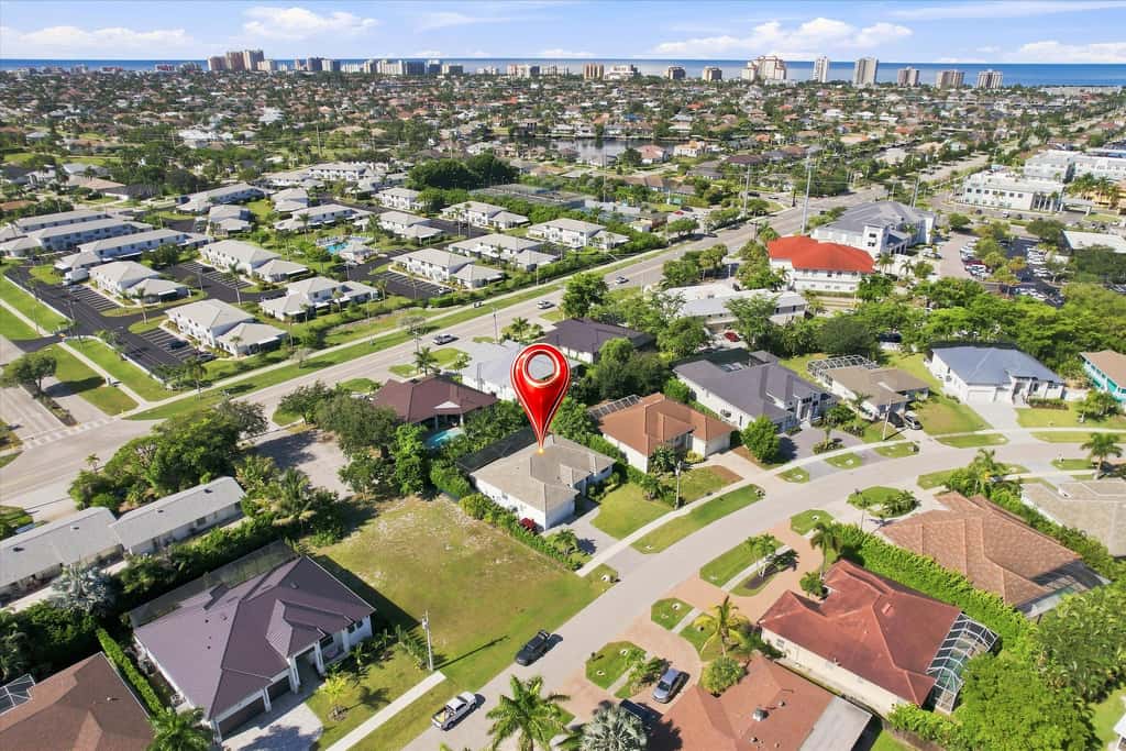 Spacious home with private heated pool & lanai