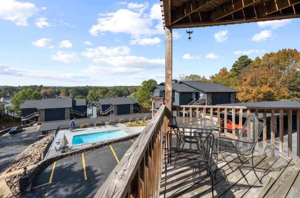 Hamilton Harbor Hideaway | Lake Views & Pool