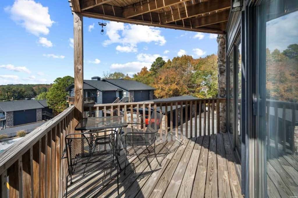 Hamilton Harbor Hideaway | Lake Views & Pool