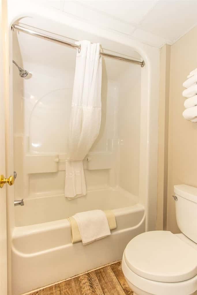 Cozy Oceanfront Getaway! Landmark 640 for 6!