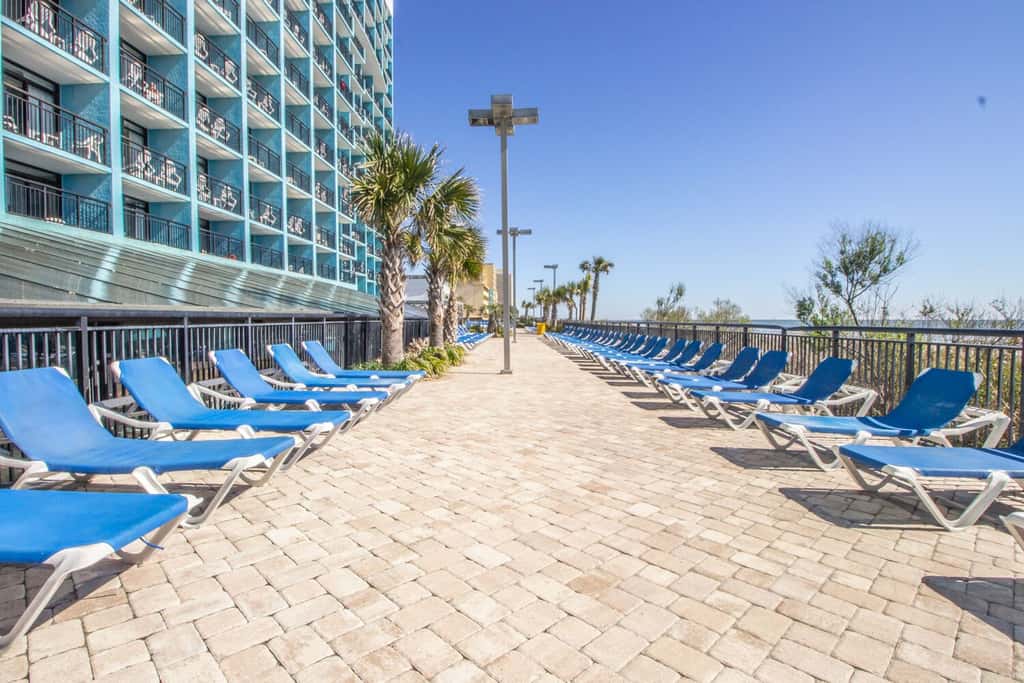 Cozy Oceanfront Getaway! Landmark 640 for 6!