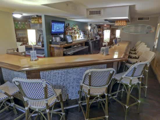 Cozy Oceanfront Getaway! Landmark 640 for 6!