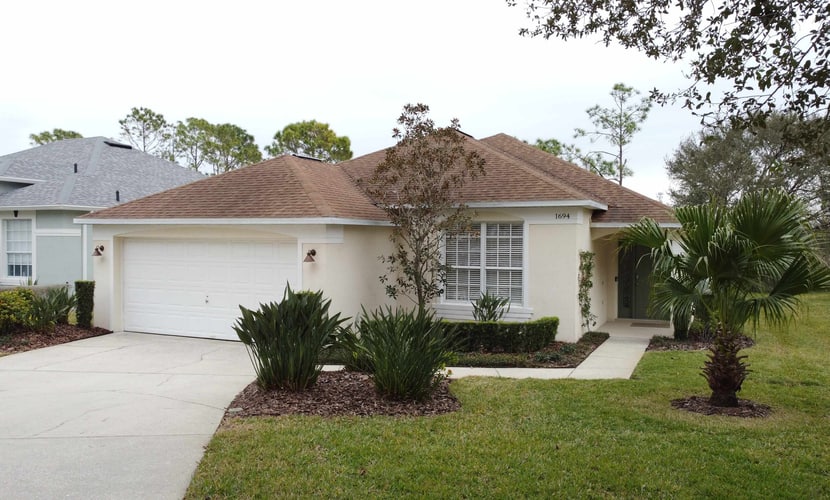 GOLF FRONT BEAUTY - Great pool deck and course views!