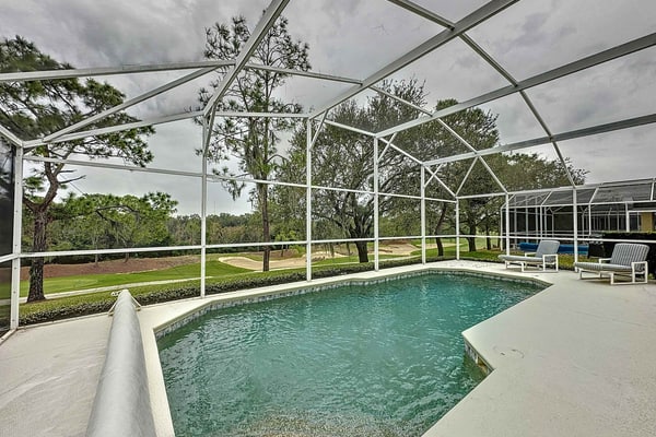 GOLF FRONT BEAUTY - Great pool deck and course views!