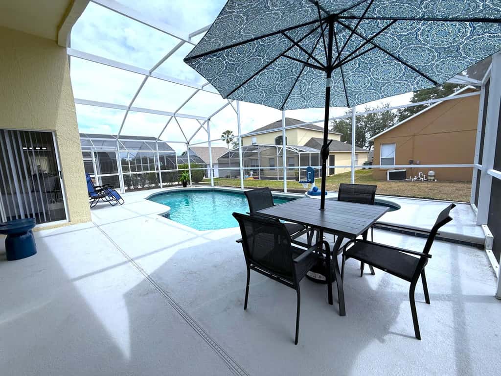 Beautiful South-Facing Pool Home in Southern Dunes