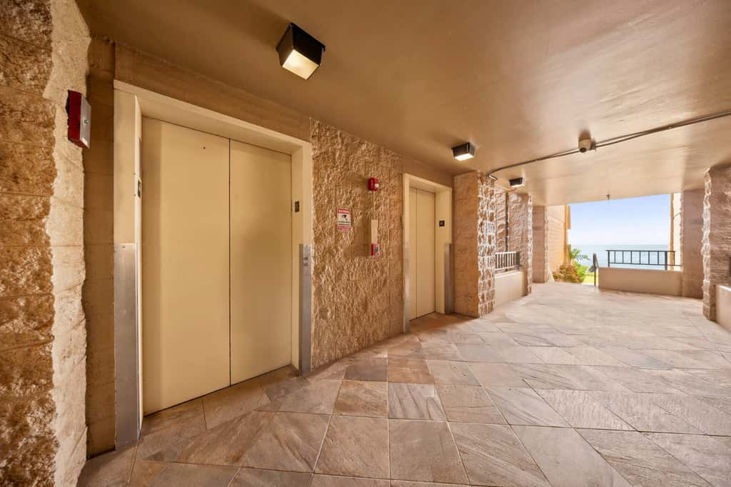 Paki Maui P302 - Oceanfront Condo