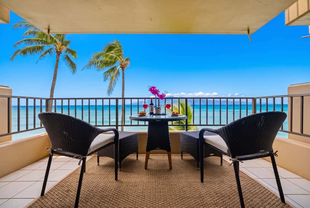 Paki Maui P302A - Oceanfront Studio