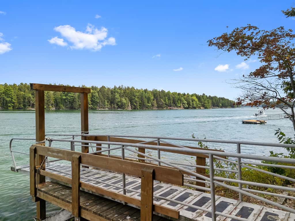 Laurel Shores Retreat