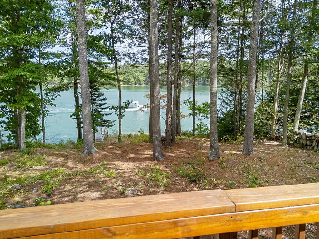 Laurel Shores | 3BR/3BA Oceanfront Harpswell Retreat w/ Deck