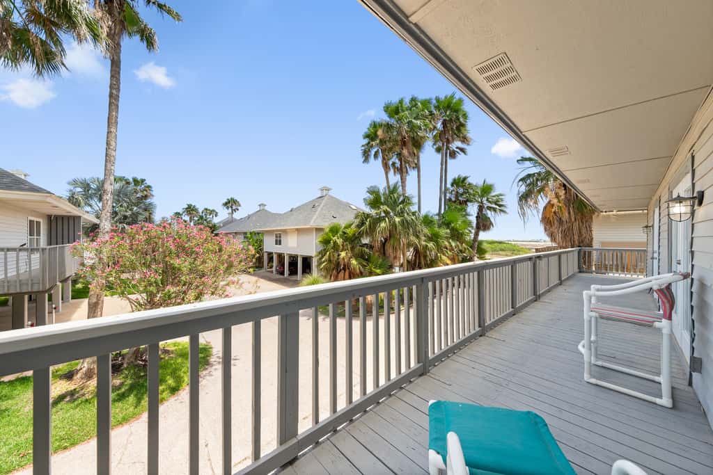 Casa de Cielos Azure - Waterfront, Dock, Pools