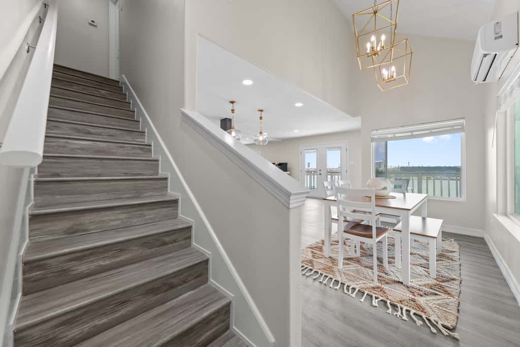 Casa de Cielos Azure - Waterfront, Dock, Pools