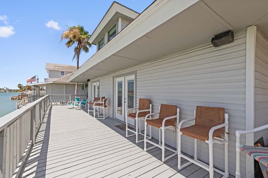 Casa de Cielos Azure - Waterfront, Dock, Pools