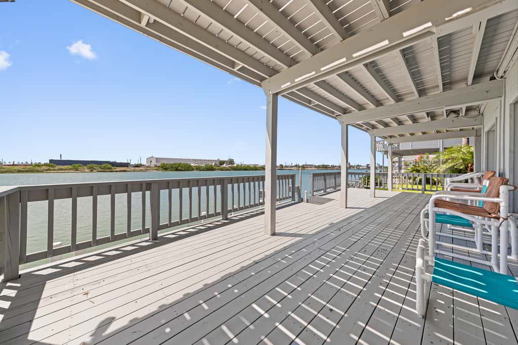 Casa de Cielos Azure - Waterfront, Dock, Pools