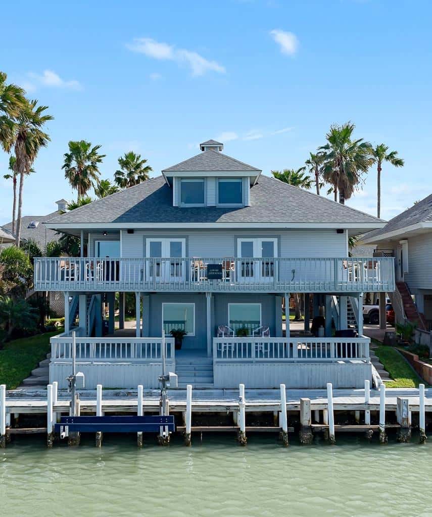 Casa de Cielos Azure - Waterfront, Dock, Pools