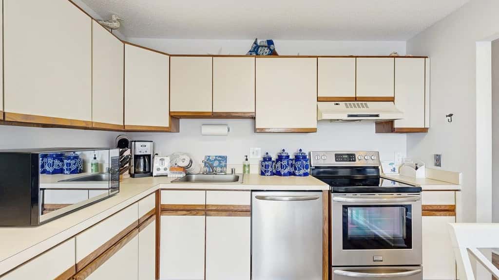 Sunny Ocean City Condo with Private Balcony & Laid-Back Comfort