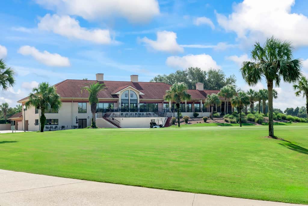 Townhome with Shared Pool, Wifi & Full Kitchen