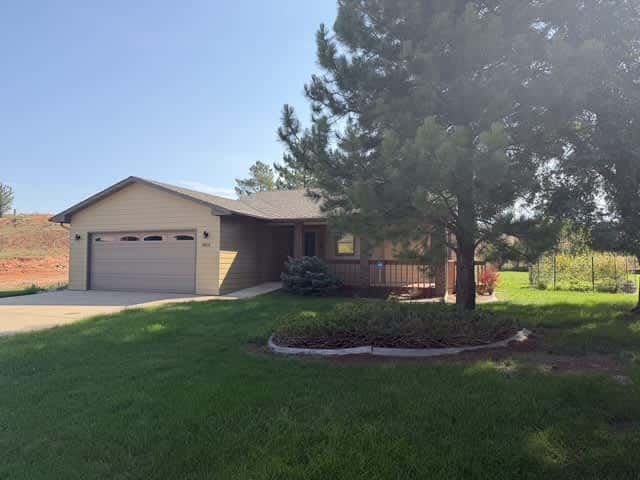 Meadowbrook Oasis - 3 bedroom home in Rapid City