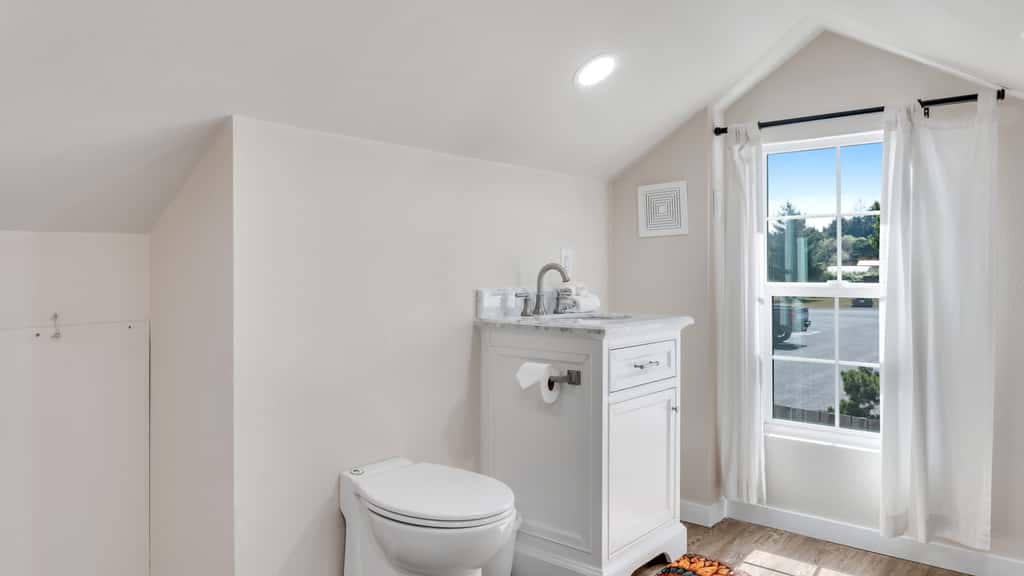 Port Orford Coastal Retreat, Pet Friendly & Fire Pit