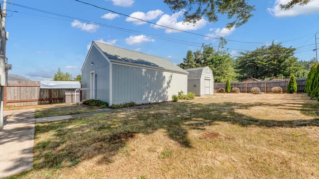 Port Orford Coastal Retreat, Pet Friendly & Fire Pit