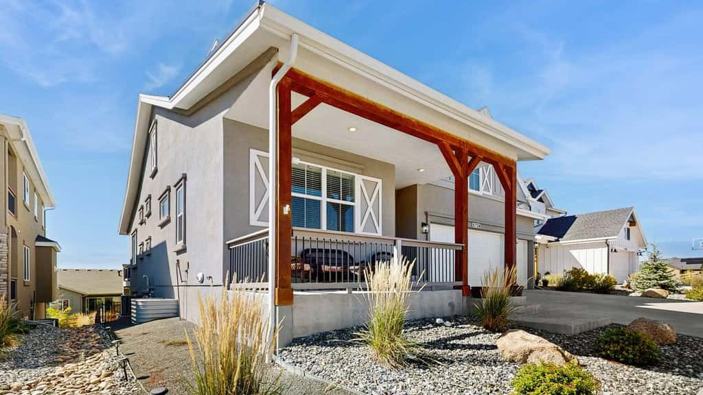 Elevated Escape- Spacious 5BR Colorado Springs House with Hot Tub and Mountain Views