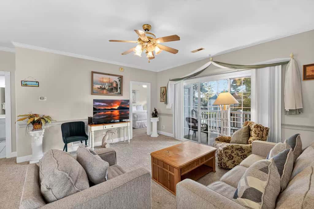 Relax, Unwind & Enjoy the Best of Myrtle Beach at Magnolia Place 204