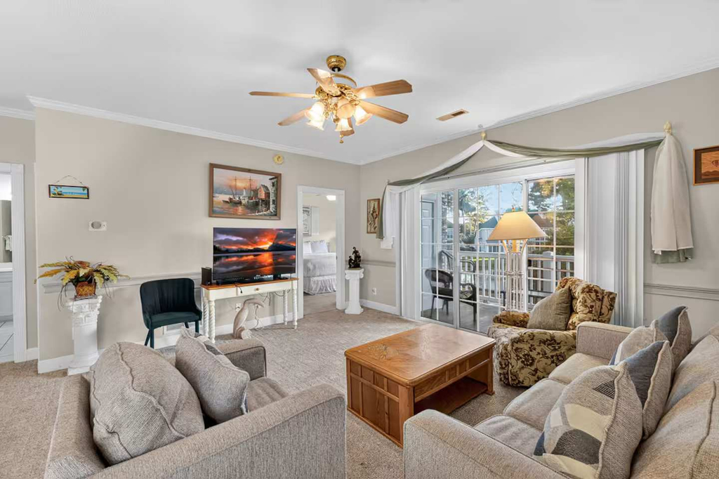 Relax, Unwind & Enjoy the Best of Myrtle Beach at Magnolia Place 204