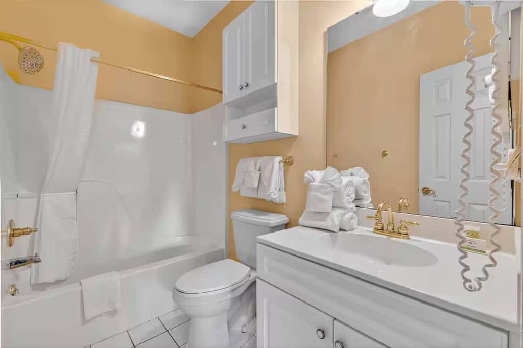 Relax, Unwind & Enjoy the Best of Myrtle Beach at Magnolia Place 204