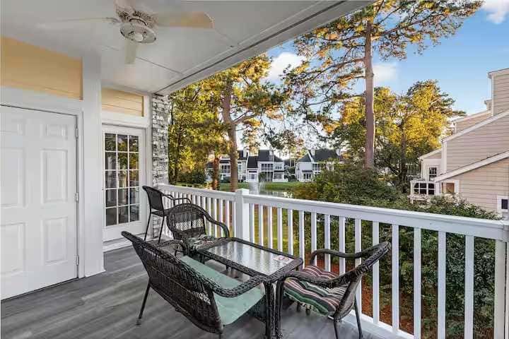 Relax, Unwind & Enjoy the Best of Myrtle Beach at Magnolia Place 204