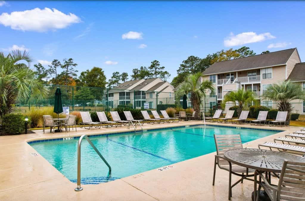 Top-Floor Retreat - Spa at Little River Inn 608