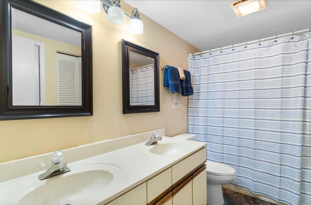 Top-Floor Retreat - Spa at Little River Inn 608