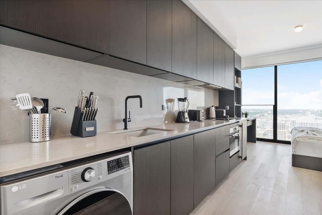 E11EVEN Studio | Panoramic Downtown Views 