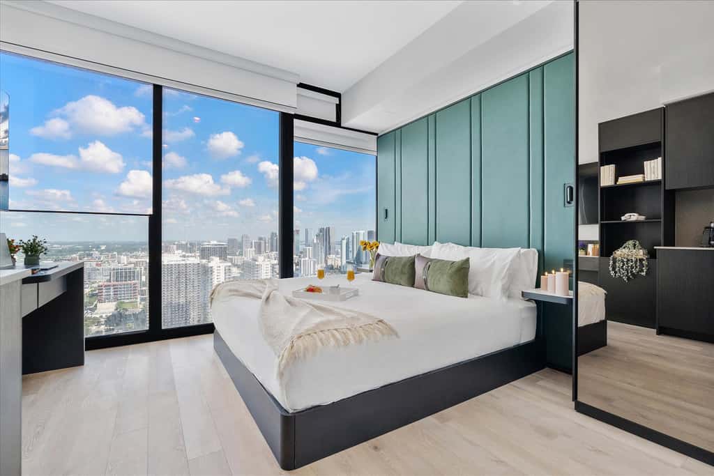 E11EVEN Studio | Panoramic Downtown Views 
