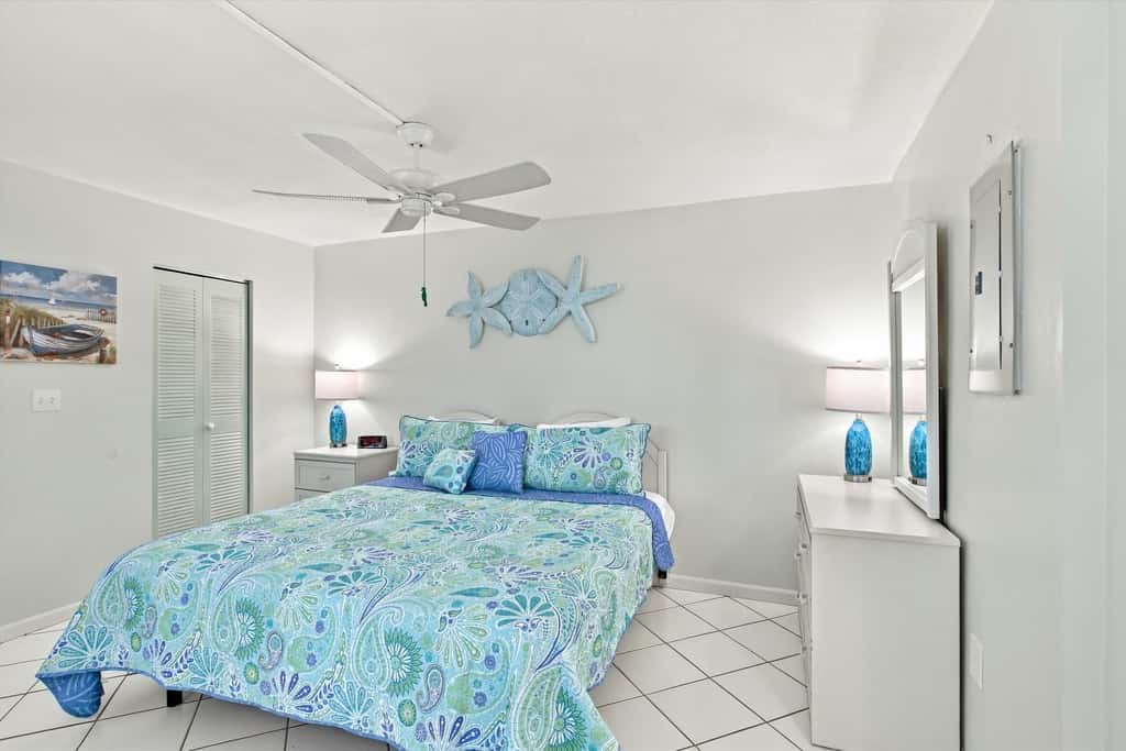 Bonita Springs Studio, Pool & Balcony