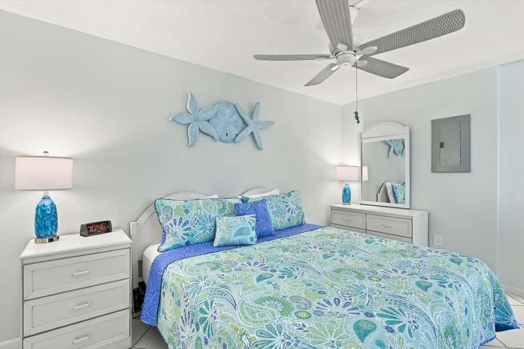 Bonita Springs Studio, Pool & Balcony