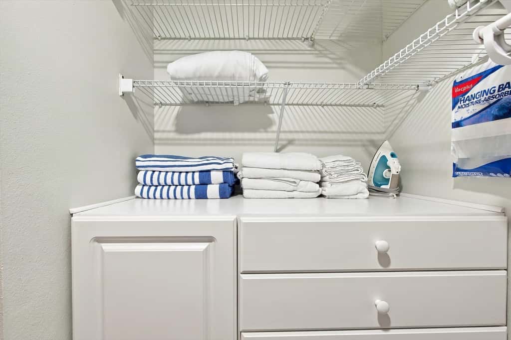 Bonita Springs Studio, Pool & Balcony
