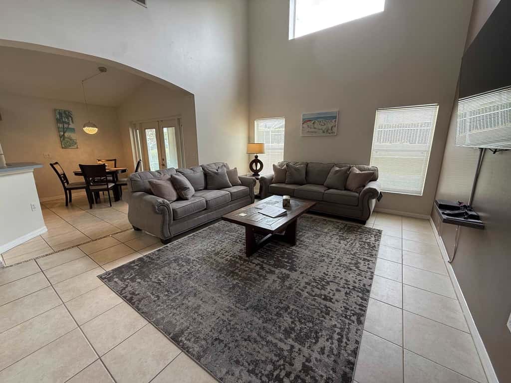 Southern Fairway Manor
