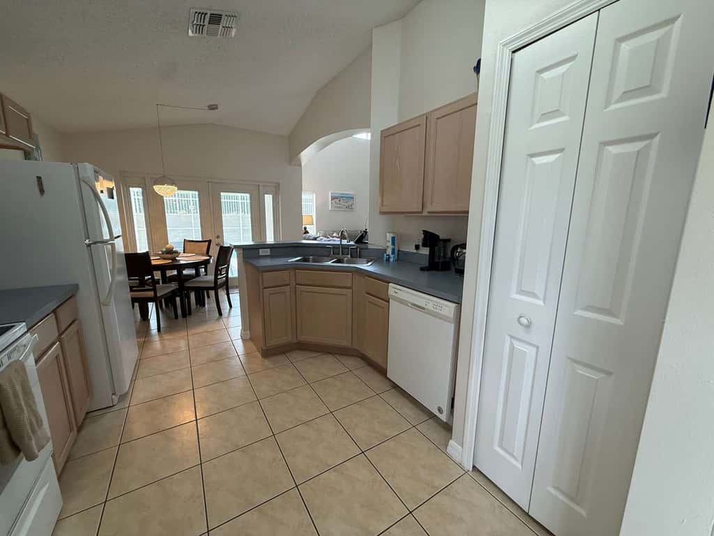 Southern Fairway Manor